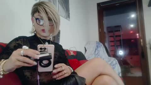 Oxana online show from May 12, 2026, 1:25 am