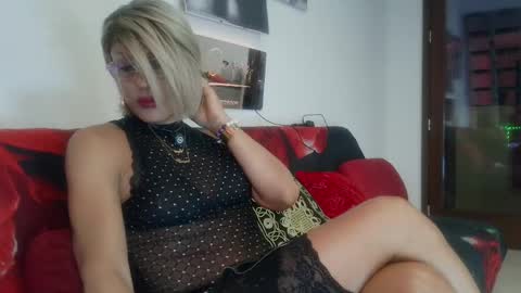Oxana online show from May 18, 2026, 12:40 am