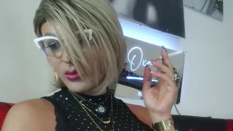 Oxana online show from May 26, 2026, 1:01 am