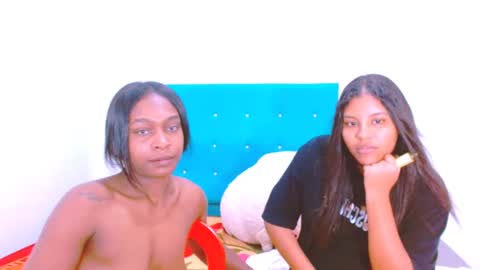 Snapshot of ladypussy69779756 chatting on December 12, 2024, 6:21 pm laura online show from December 12, 2024, 6:21 pm