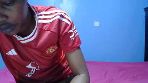 ladyqeeen online show from February 18, 2025, 5:53 am