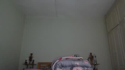 Sarah  Sam online show from September 18, 2025, 8:00 pm