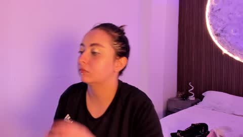 Lady  online show from June 17, 2026, 12:35 am