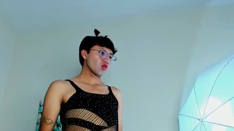 laelvira_ online show from January 27, 2025, 3:15 am