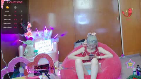 Skinnygirl online show from May 12, 2026, 11:46 pm