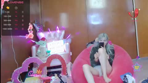 Skinnygirl online show from May 15, 2026, 10:50 pm