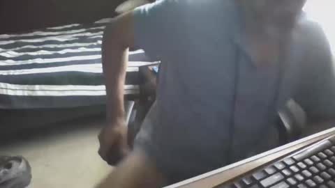 La Genova esta Dura beard boy male dick mastubate latinosexy latinohot latino glasses mature strong stronglegs online show from May 11, 2026, 5:54 pm