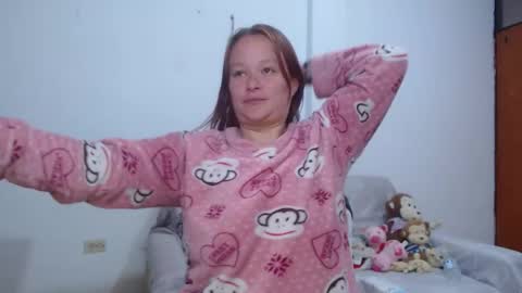 Snapshot of lahurent_weed420 chatting on September 27, 2025, 4:45 pm  paola and a guest lol    online show from September 27, 2025, 4:45 pm