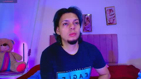 Snapshot of laia_and_damian chatting on October 24, 2025, 12:01 pm laia_and_damian online show from October 24, 2025, 12:01 pm