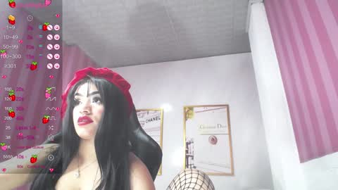 Laia online show from February 4, 2025, 6:04 am