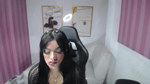 Laia online show from February 23, 2025, 9:33 am