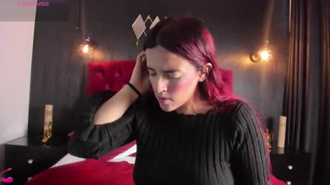 Laia  online show from December 19, 2025, 12:12 pm