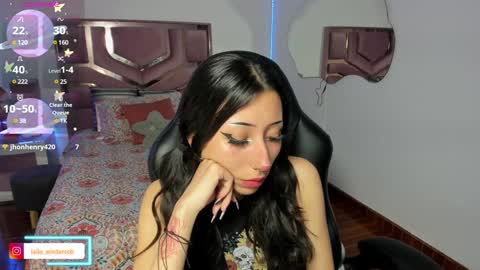 Snapshot of laila_angel chatting on December 11, 2024, 1:58 am laila_angel online show from December 11, 2024, 1:58 am