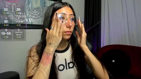 Snapshot of laila_angel chatting on October 6, 2025, 2:09 am laila_angel online show from October 6, 2025, 2:09 am