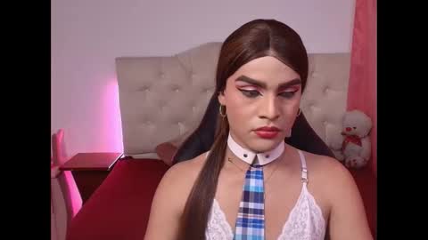 Snapshot of lailahdark chatting on October 11, 2025, 4:44 am Camila online show from October 11, 2025, 4:44 am