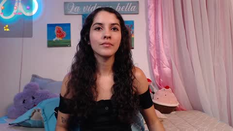 Snapshot of lailypink chatting on December 7, 2024, 2:31 am samanta online show from December 7, 2024, 2:31 am