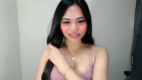 laire online show from April 25, 2026, 6:05 am