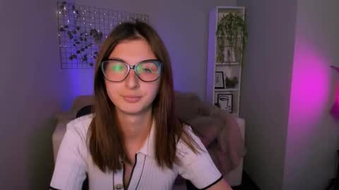 laisy online show from September 11, 2025, 4:18 pm