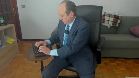 lajose52 online show from November 22, 2025, 4:17 pm