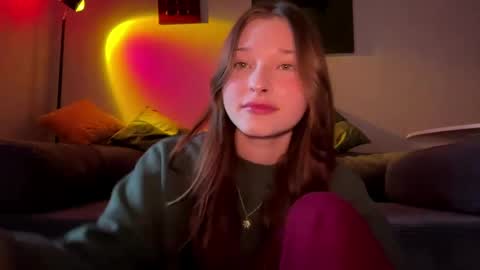 Snapshot of lakiaeskuchen chatting on May 31, 2026, 12:01 pm Hello guys Im Ann online show from May 31, 2026, 12:01 pm