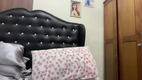 kristine online show from April 25, 2026, 9:12 am