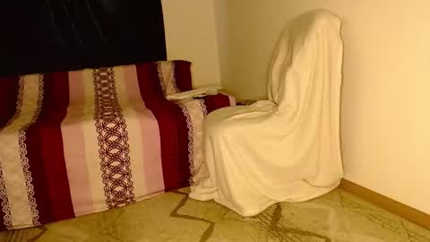 LalaMy online show from December 19, 2025, 6:09 am