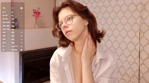 Julia online show from June 21, 2026, 8:11 pm