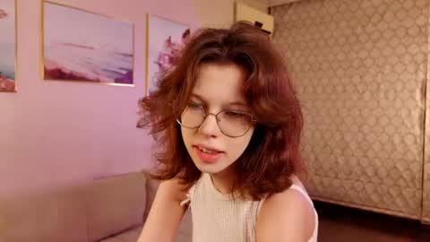 Julia online show from June 23, 2026, 8:07 pm