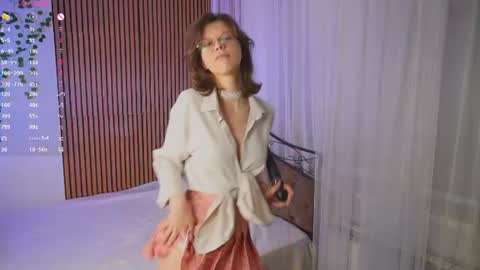 Julia online show from July 16, 2026, 8:15 pm