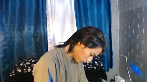 lalakinghugecock_2 online show from December 17, 2024, 2:11 pm