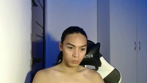 lalakinghugecock_2 online show from September 9, 2025, 10:15 am