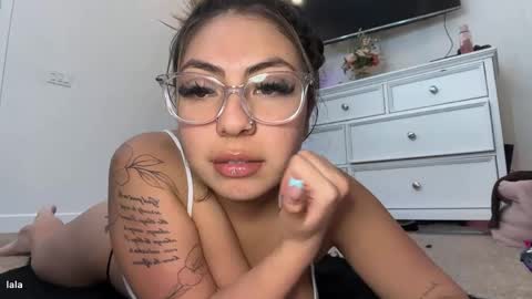 lalaxxo online show from May 19, 2026, 3:24 am