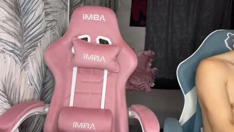 lallyrose69 online show from December 20, 2025, 1:07 pm