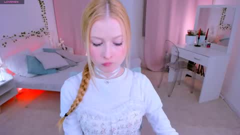 Laly online show from February 11, 2025, 10:59 am