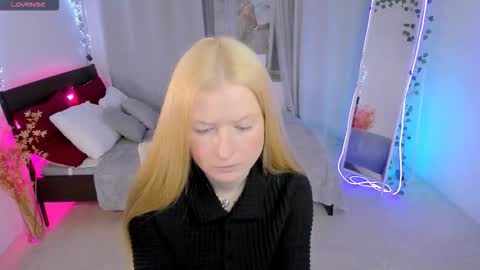 Laly online show from March 11, 2026, 11:27 am