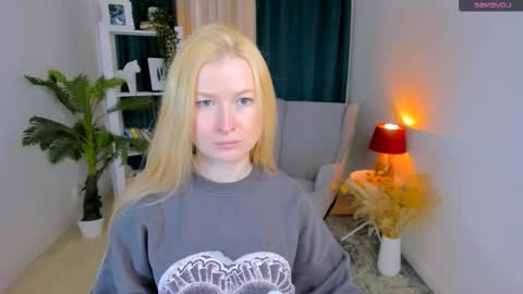 Laly online show from March 18, 2026, 11:46 am
