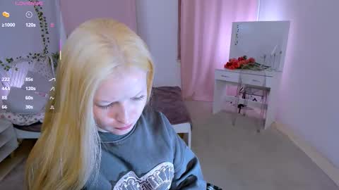 Laly online show from March 26, 2026, 6:19 am