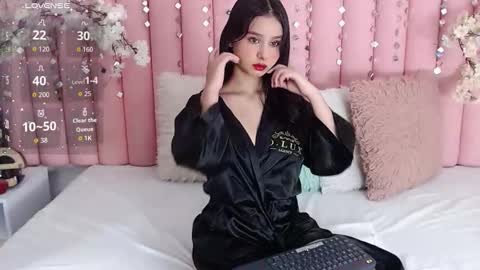 Snapshot of lalycastro chatting on November 7, 2025, 2:39 pm Laly Castro online show from November 7, 2025, 2:39 pm