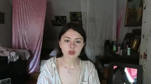 Snapshot of lama111111mama chatting on May 17, 2026, 11:06 am I work 5PM to 9 PM EST New York online show from May 17, 2026, 11:06 am