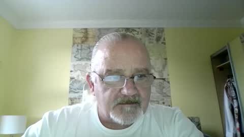 lamabama online show from January 6, 2026, 2:21 pm