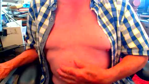 lamarbrazil online show from May 11, 2026, 11:46 pm