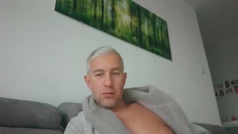 lambiants online show from December 14, 2025, 9:36 am