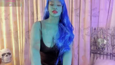 Snapshot of lana__beaux chatting on October 18, 2025, 7:36 pm    online show from October 18, 2025, 7:36 pm