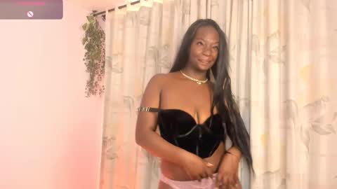 Snapshot of lana__beaux chatting on March 19, 2026, 8:57 pm online show from March 19, 2026, 8:57 pm