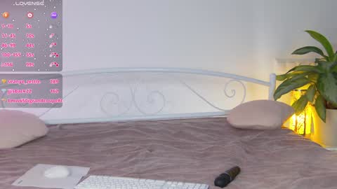 Liana online show from January 27, 2025, 5:26 pm