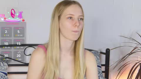 Liana online show from November 20, 2025, 9:14 pm