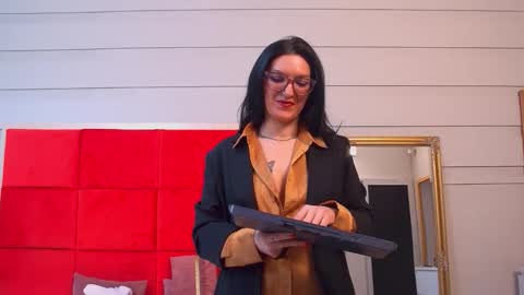 LanaBanner online show from January 8, 2026, 5:43 am