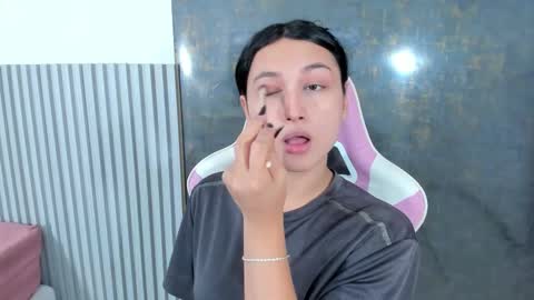 Snapshot of lana_boomer chatting on December 2, 2025, 8:37 pm Lana online show from December 2, 2025, 8:37 pm