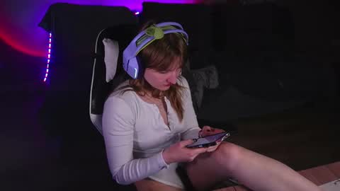 Kay online show from November 6, 2025, 7:59 pm