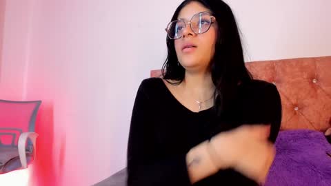 ... .          . ... online show from January 12, 2025, 3:14 pm